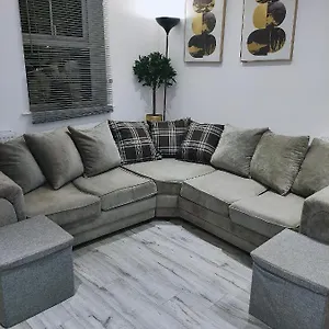 Dream Haute Homes Homestay